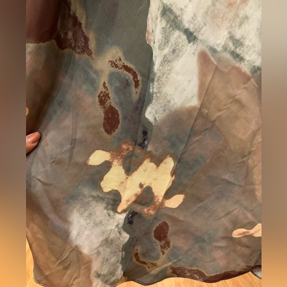 Beaufille Crepe de Cheine abstract skirt size 2 - Picture 9 of 15